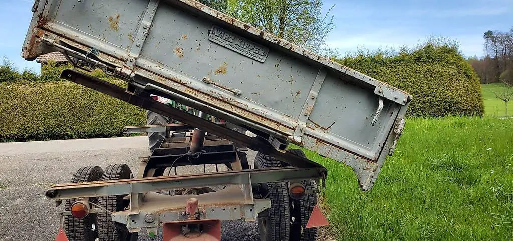 Wirz 3-Seitenkipper mit Stahlwänden