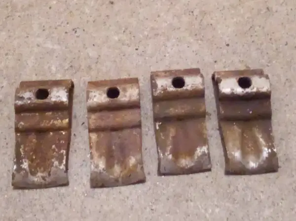 VW Käfer Stossstange Horn Halterung.