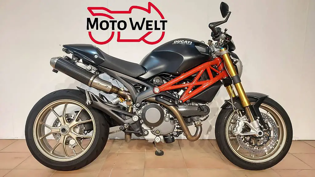 Ducati Monster 1100 S