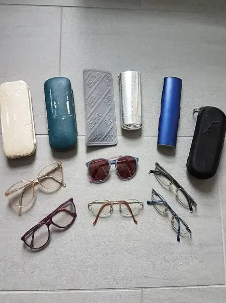 Brille Brillen mit Etui und Korrektur Gläser