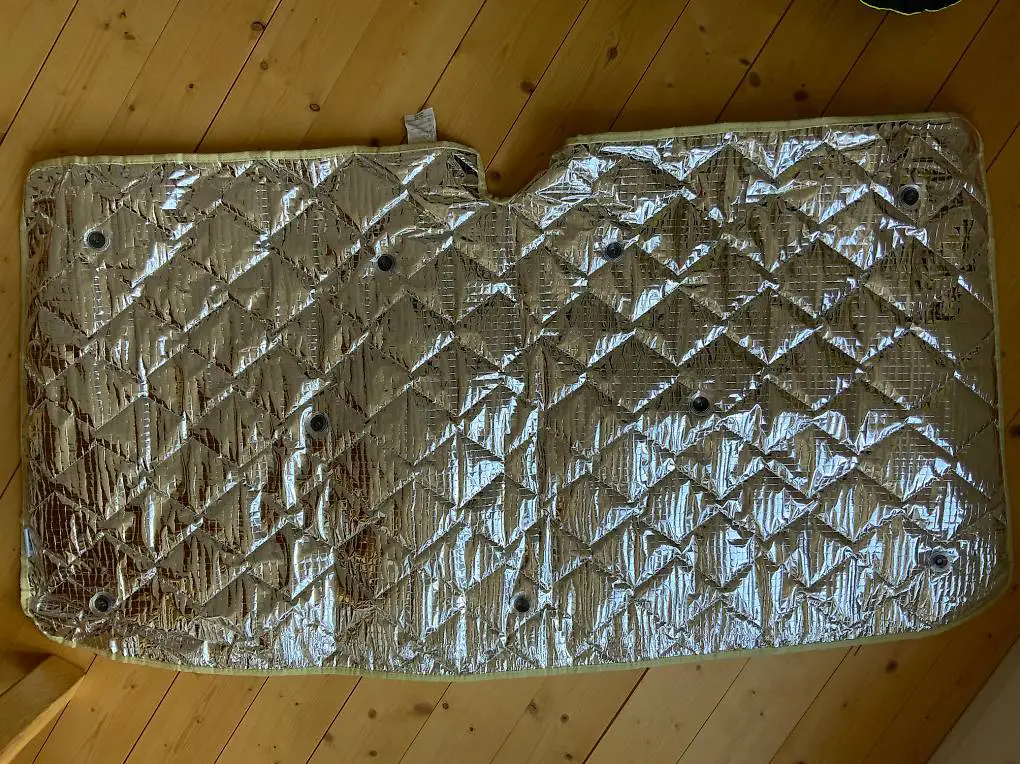 Isoloiermatte Fenster für Camper