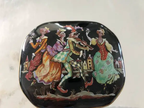 Musikdose Porzellan Pulcinella