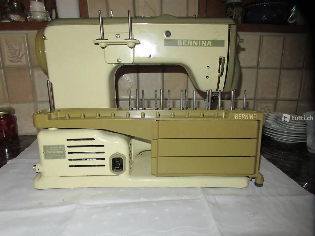 Aufbewahrungskoffer, zur BERNINA Nähmaschine, 730, 731, 732