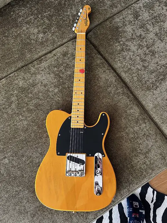 Vintage V52 mit EMG T-System