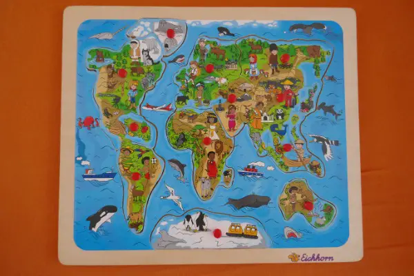 Eichhorn Holzpuzzle Welt Einlegepuzzle / Steckpuzzle