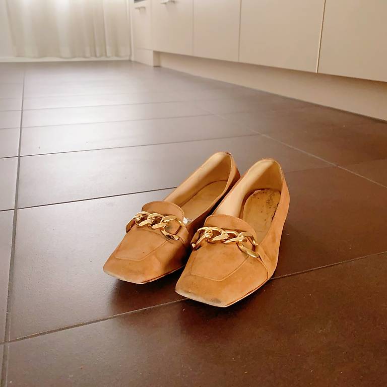 Bence and Bother loafer mit goldig Metal deco