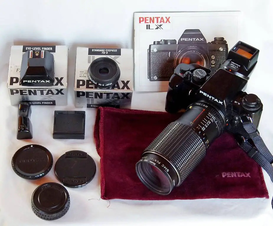 Siegelreflexkamera Pentax LX mit Zubehör