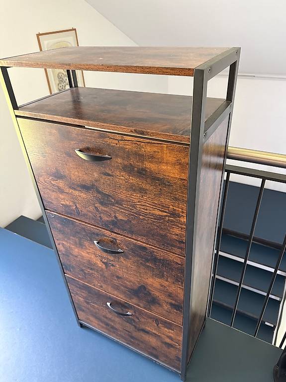 Schuhschrank zu verschenken
