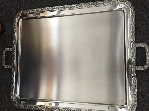  Servierplatte mit Griff versilbert, 93x57cm
