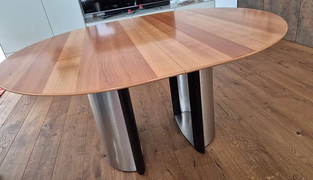 Esstisch mit Einlageplatte