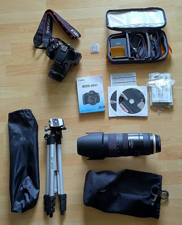 Kamera Canon EOS 600D mit hochwertigem Objektiv