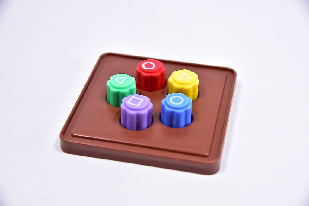 Traditionelles Koreanisches Volksspiel, Gonggi, quadratisch