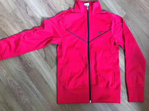 Trainerjacke und Hose Nike