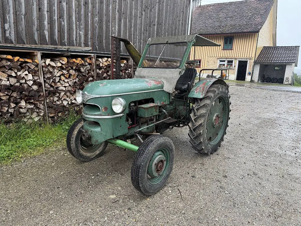 Meili DM 30 mit Mähbalken