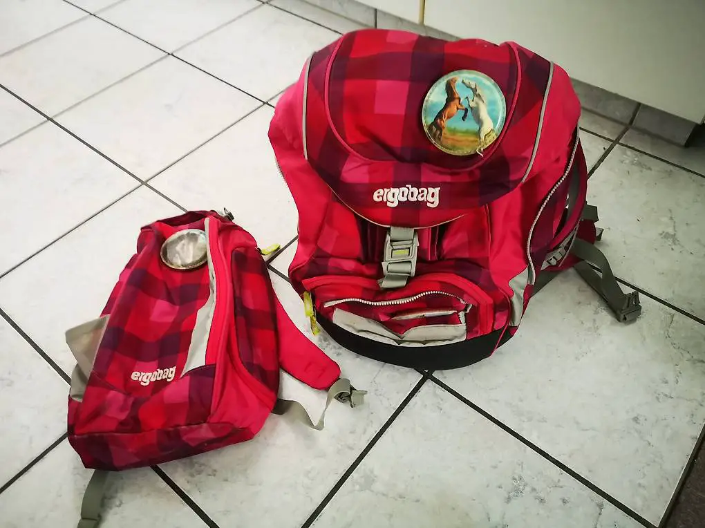 Ergobag Schulthek mit Turntasche rosa pink