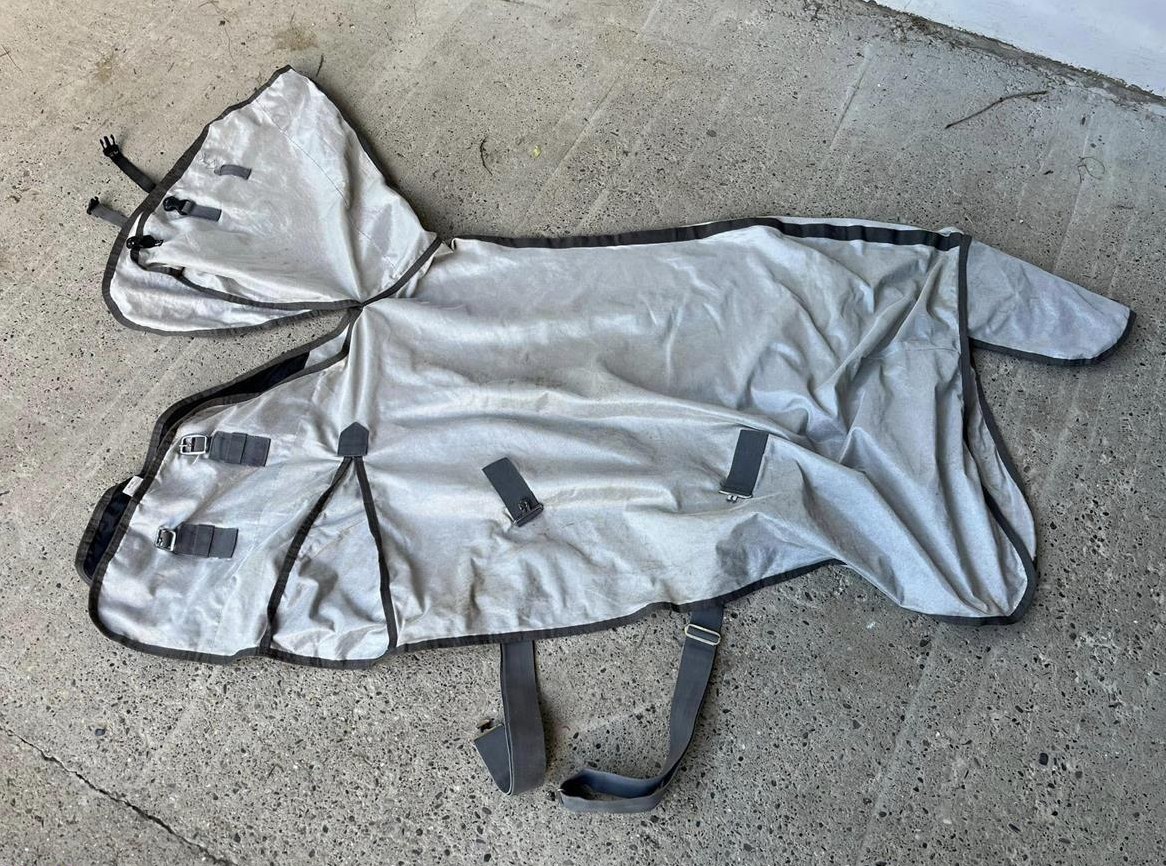 Fliegendecke 125cm mit Halsteil