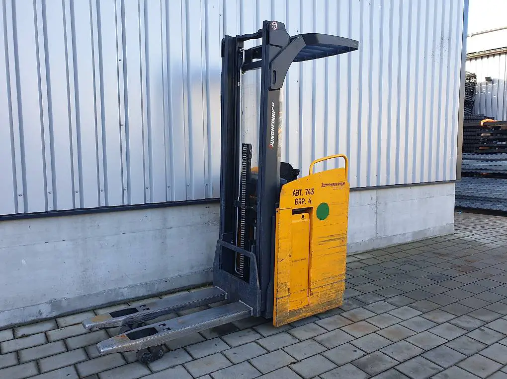 Stapler Jungheinrich ESC 216 BJ. 2011 Hub 350cm