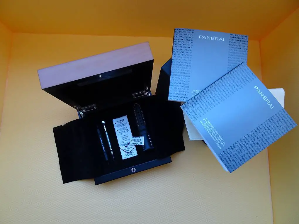 Panerai Luminor Regatta Flyback PAM00526 / Boxen-Zubehör-Set