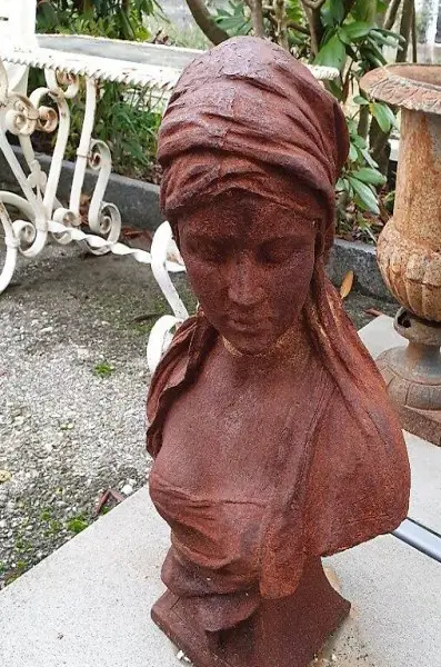 Büste aus Gusseisen Höhe Ca. 50cm Breite ca. 35cm