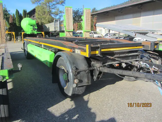 JUNG, porte container (multilift) , Aufbau für Abrollbehälter