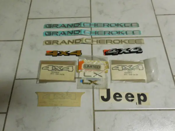 Jeep Grand Cherokee Kleber / Embleme NEU