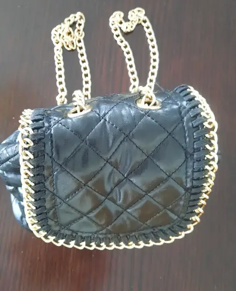 Handtasche, Rucksack mit "Gold"-ketten