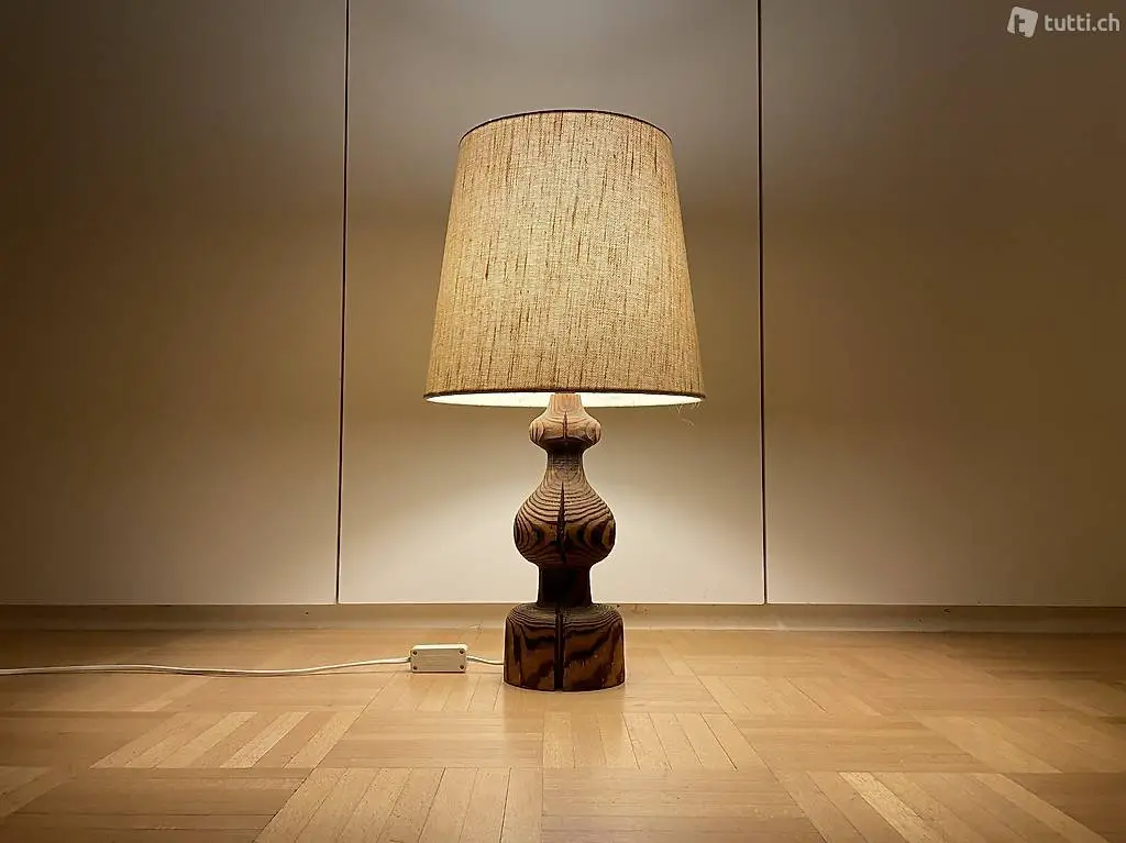  Formschöne Massivholz Tischlampe vintage Stoffschirm Lampe