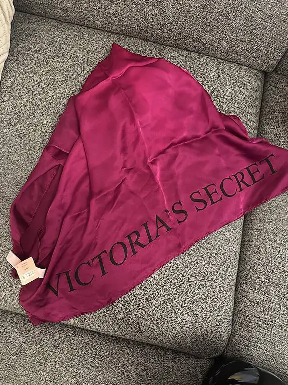 Seidenschal VS neu (Preis pro Stück)