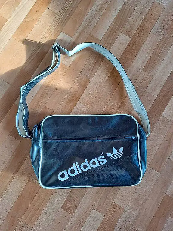 Adidas Airliner Tasche schwarz