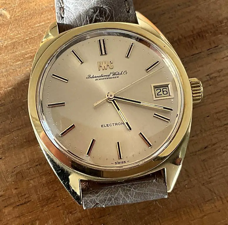 IWC Electronic, Gold 18 Karat Herrenarmbanduhr