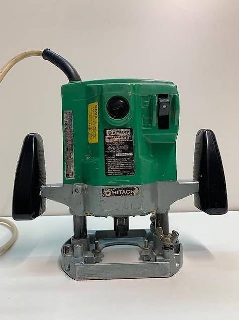 oberfräse hitachi tr8