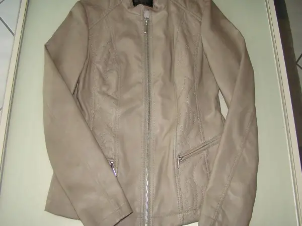 Kunstlederjacke, Farbe taupe, Jacke Grösse 36 neuwertig