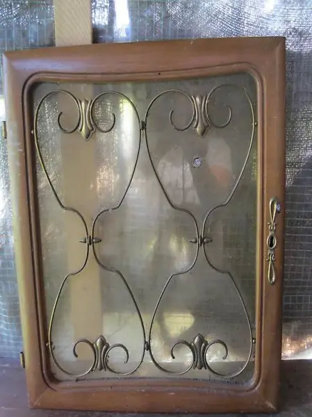 antike Schranktüre aus Holz / Schranktürli mit Messingverzie