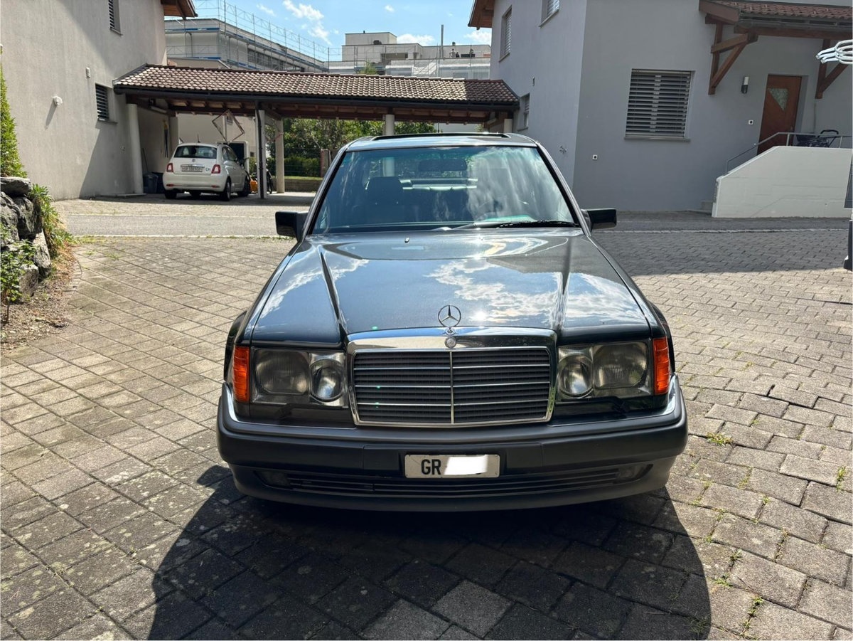mercedes-benz w124 500 e v8