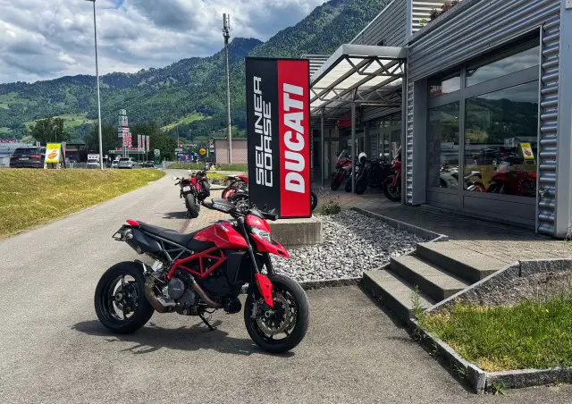 DUCATI Hypermotard 950