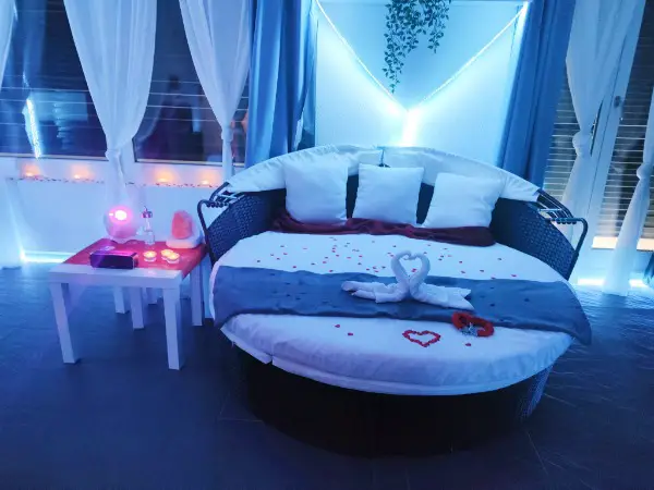 Rossella Massagen, Waxing, Spa (Opfikon)