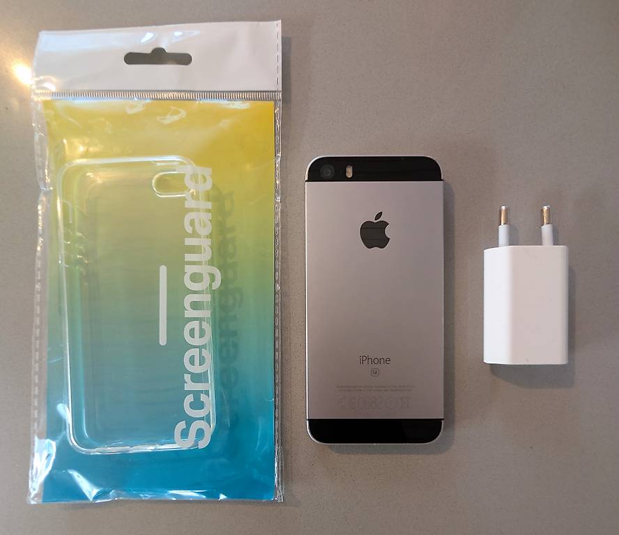 iPhone SE 32GB Model A1723