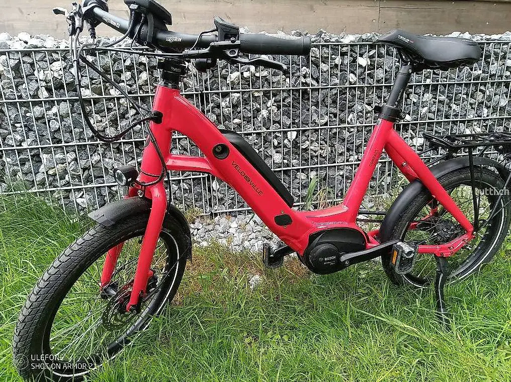 Velo de Ville E Bike Bosch Camping Wie Neu 2022 Elektro-Land