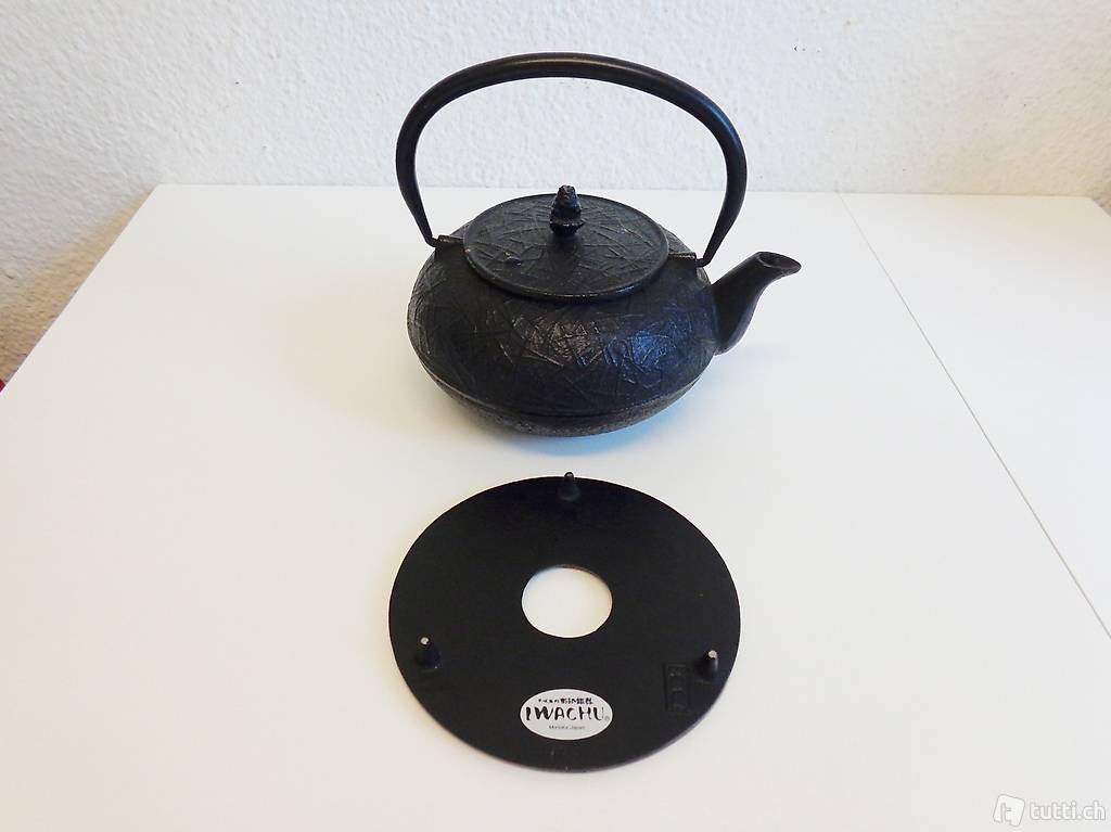 Teekrug aus Gusseisen