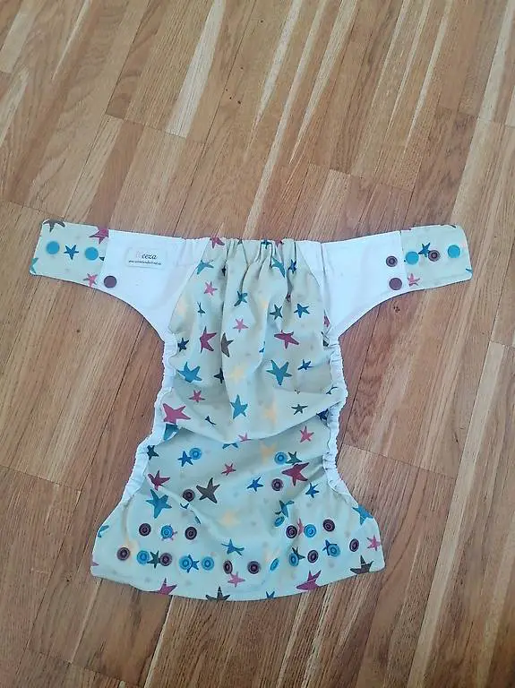 Stoffwindel und ungebrauchte Einlagen