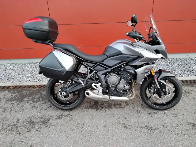 triumph tiger sport 660