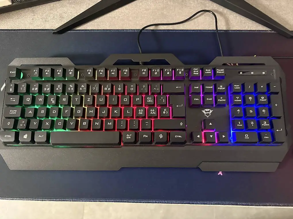 Tastiera gaming trust
