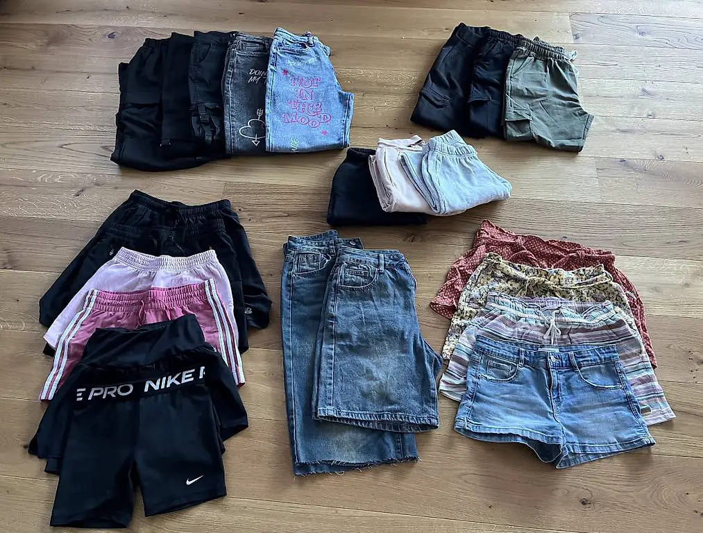 Kleiderset Gr. 176 bis XS