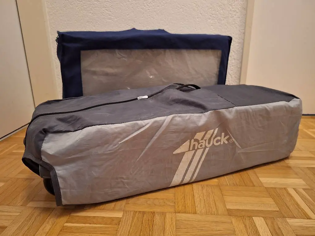 Hauck Sleep N Play Center (Reisebett) + Alvi Matratze
