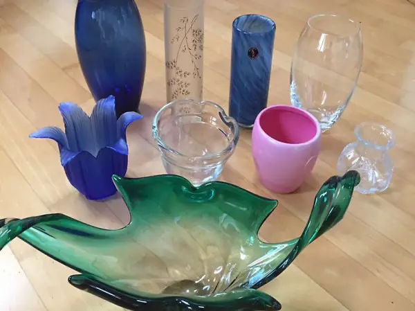 Blumentöpfe bzw. Vasen, Dekorationen