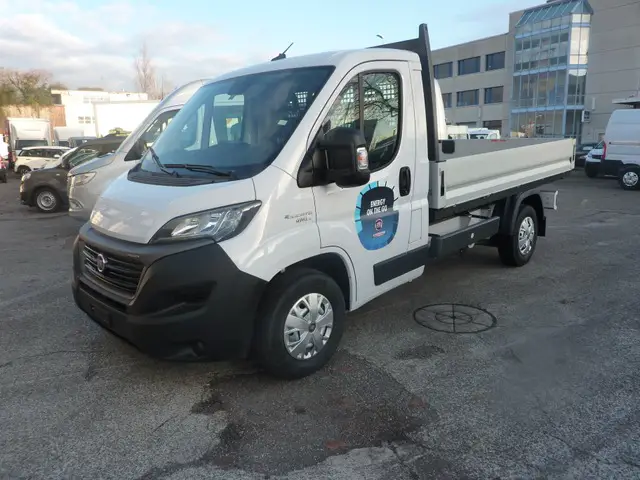 FIAT, Fiat eDucato Chassis mit Brücke, Brücke/Pritsche