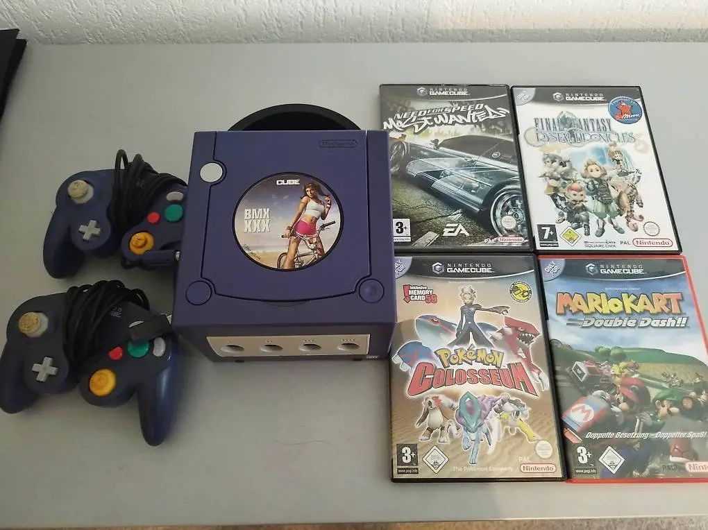 Gamecube inkl.4 Spiele und 2 Controller
