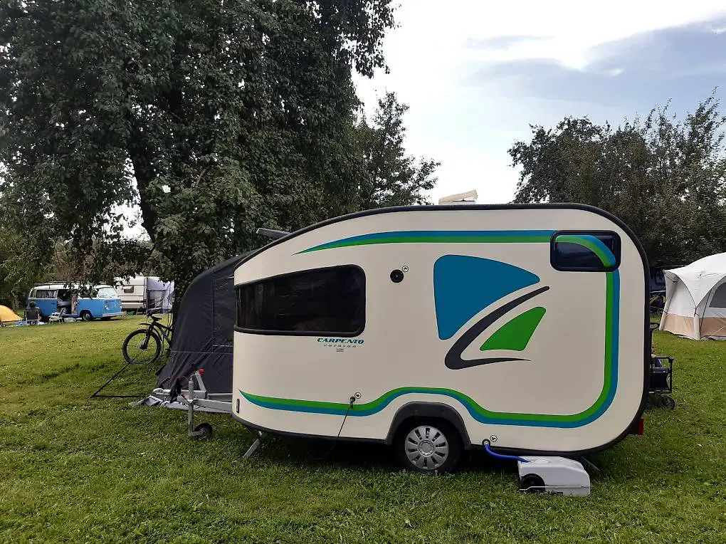 Carpento 360 mit Luftvorzelt Dorema