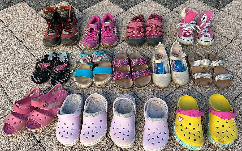 Vendo scarpe taglia 32