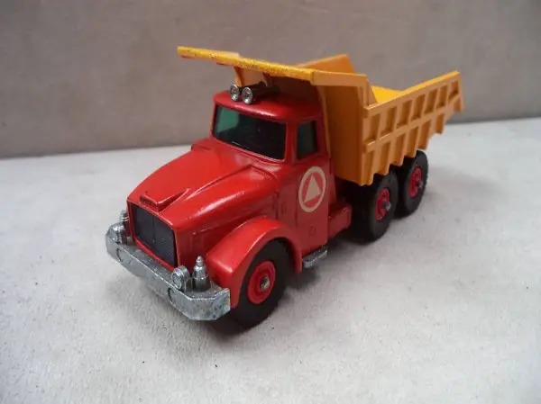 MATCHBOX KING SIZE 1:43 Scammel Contractor